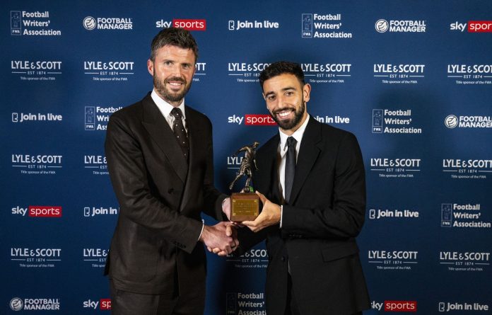 bruno fernandez wins footballer of the season award bruno fernandez wins footballer of the season award